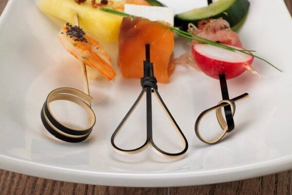 SPIEDI IN BAMBOO CUORE NERO cm.15 pz.100